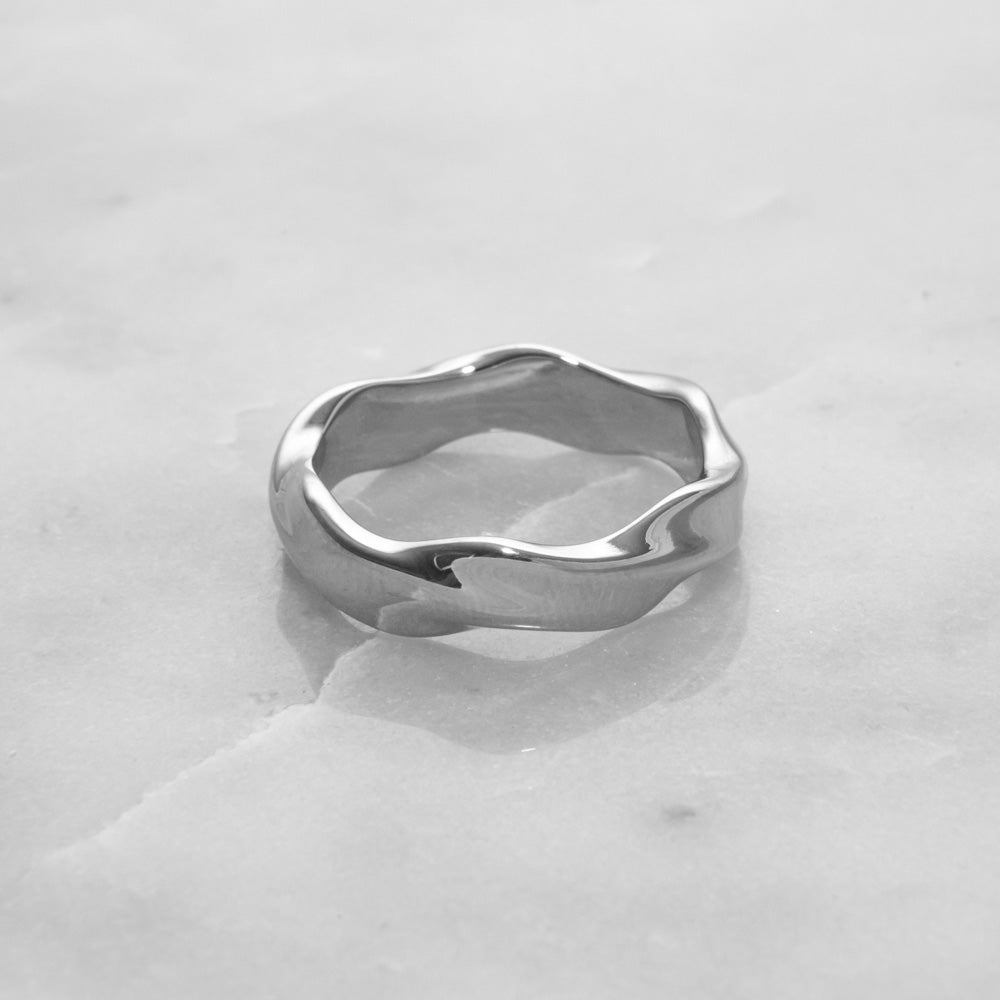 Men&#39;s Mobius Ring